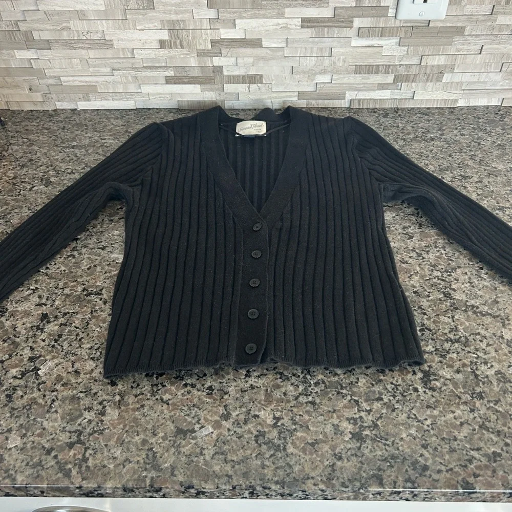 Universal Thread Black Button-Up Cropped Cardigan size medium - Picture 2 of 6